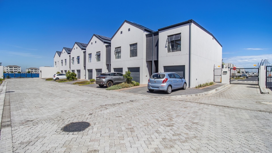 To Let 3 Bedroom Property for Rent in Sandown Western Cape